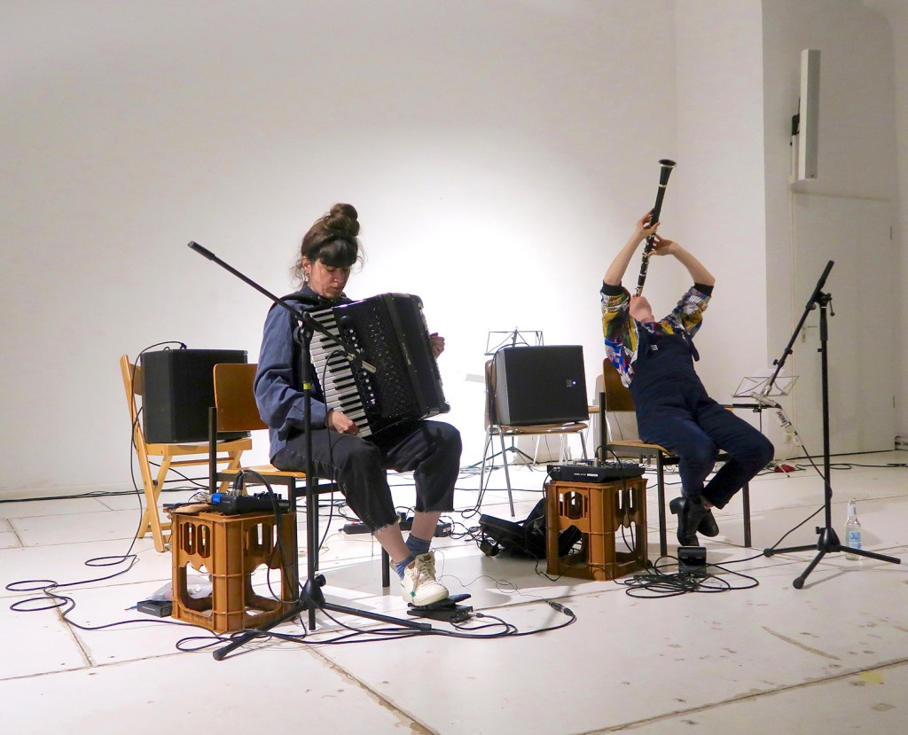 video: h7 club @ blurred edges 2024 • Xavière Fertin + Emilie Škrijelj • 15. Juni 2024 • Künstlerhaus&nbsp;Faktor